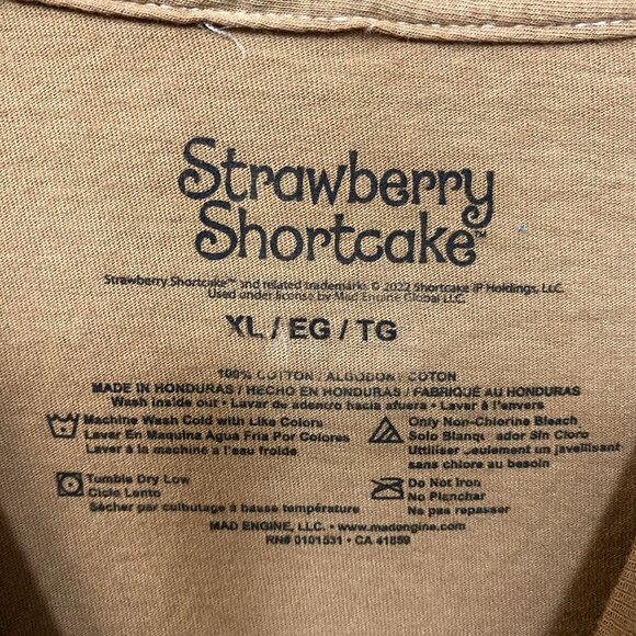 Strawberry’s Shortcake Women's Cute Mineral Wash Tshirt size Medium - Picture 4 of 4